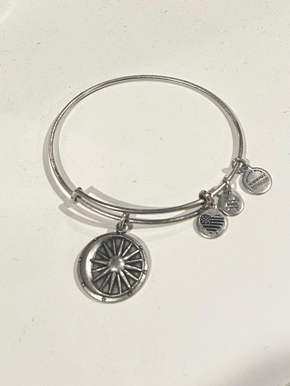 Alex and Ani Celestial
Rafaelian Silver Cosmic Balance Bracelet Bangle 
🌙✨